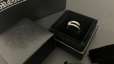 크ㄹ하츠 크로스 플라워 네일 링