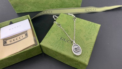 구ㅉ 더블G 로프 보더 오벌 펜던트 목걸이