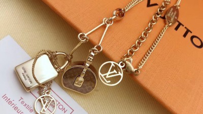 루ㅇ비통 트렁크 락 참 펜던트 목걸이