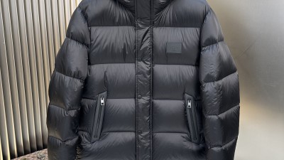 [TOP] 공용 25FW 펜ㄷ 리버시블 FF 푸퍼 다운자켓