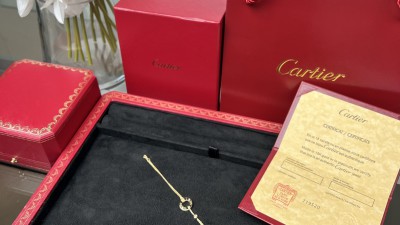 까ㄹ띠에 러브 서클 브레이슬릿 다이아파베 옐로우 골드