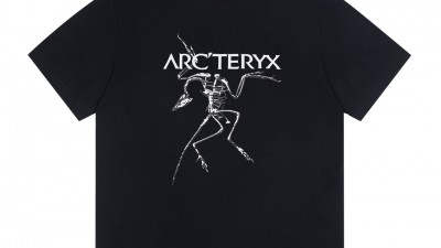 [GOOD] 공용 아ㅋ테릭스 24FW 본 웨이브 티셔츠 2컬러