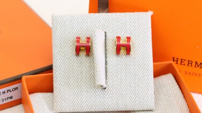 에ㄹ메스 미니 팝아슈 이어링