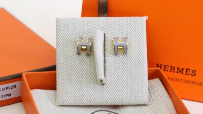 에ㄹ메스 미니 팝아슈 이어링