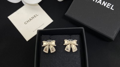 샤ㄴ 리본 펄 이어링