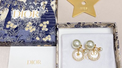 디ㅇ 트라이벌 펄 이어링