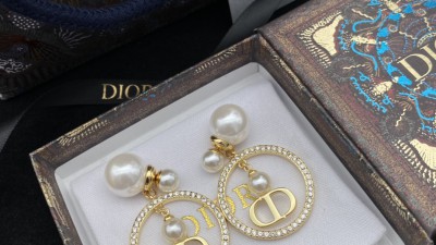 디ㅇ 트라이벌 이어링