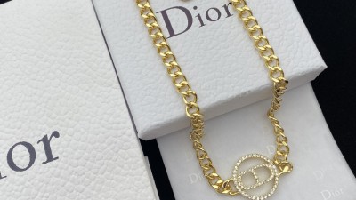 디ㅇ 30 몽테인 목걸이