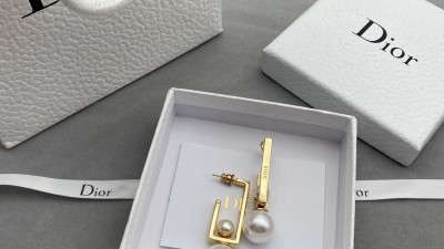 디ㅇ 트라이벌 이어링