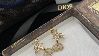 디ㅇ 클레어 디 룬 이어링