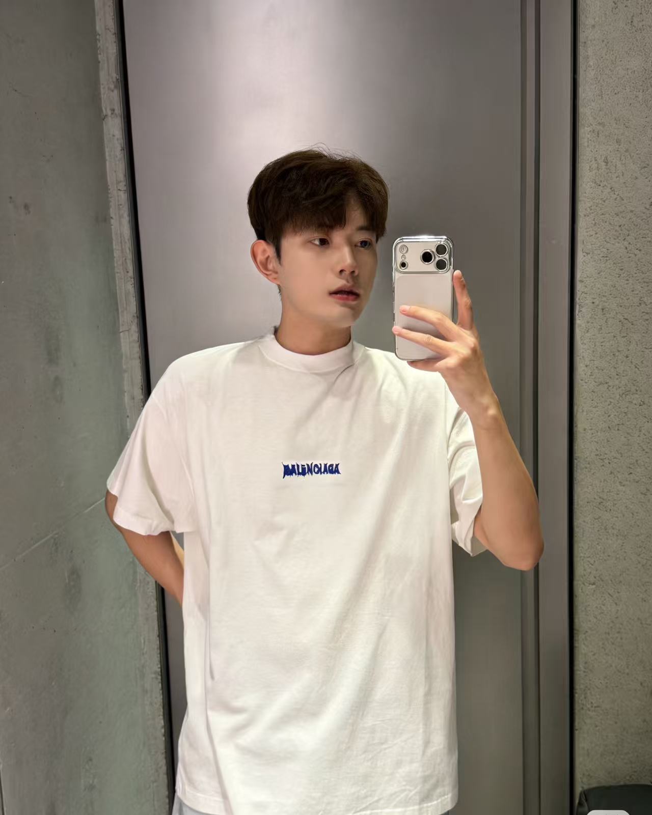 상품 이미지 1