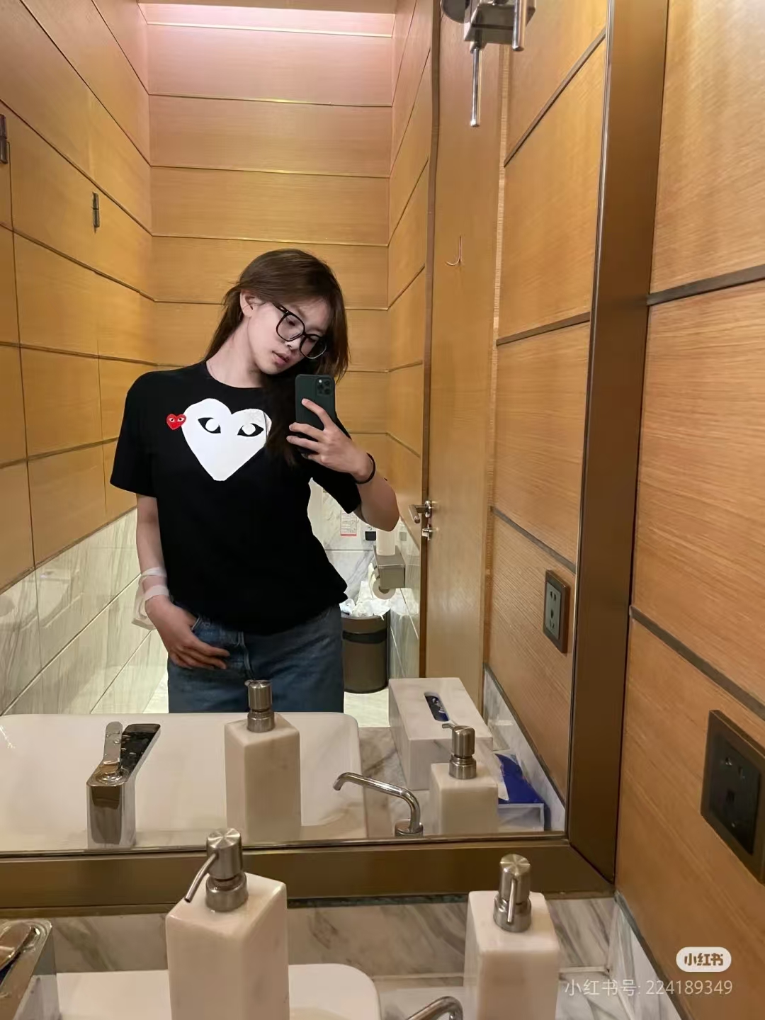 상품 이미지 1