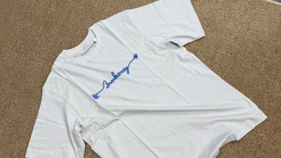 [공용] 버ㅂ리 노트 로고 코튼 반소매 티셔츠