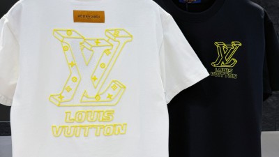 [공용] 루ㅇ비통 티셔츠 2컬러