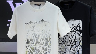 [공용] 루ㅇ비통 티셔츠 2컬러