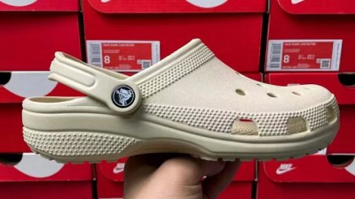 [공용][세일] 크ㄹ스 클래식 클로그 스투코