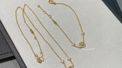 디ㅇ 로즈드방 목걸이