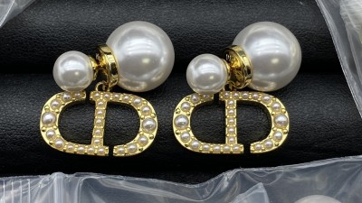 디ㅇ 트라이벌 이어링